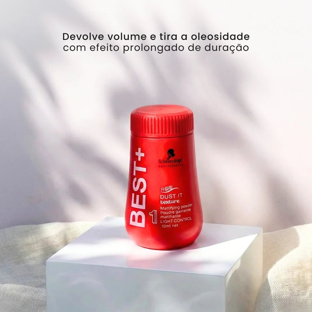 A pomada em pó devolve volume e tira a oleosidade, com efeito prolongado