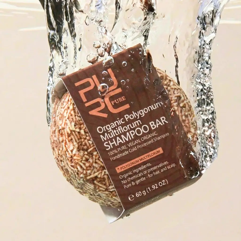 Shampoo em barra feito de ingredientes orgânicos e veganos.